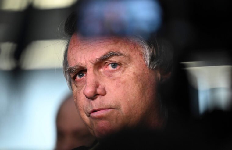 Bolsonaro presta depoimento à PF em caso dos empresários que defenderam golpe