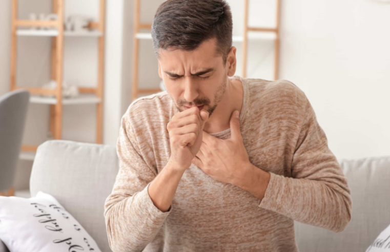 Casos de síndrome respiratória por Covid continuam em alta em sete estados, aponta Fiocruz