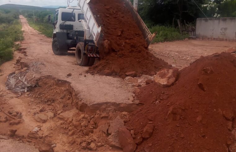 Recuperação das estradas vicinais pela SEINFRA de Glória-BA, continuam nas comunidades