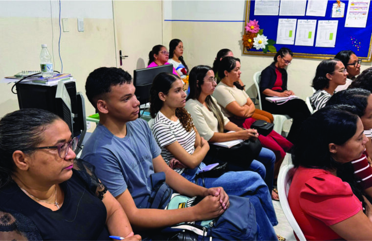 Prefeitura de Glória-BA realiza formação com monitores do Tempo Integral da rede municipal